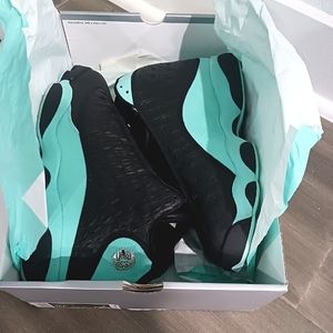 Jordan 13 (size 10.5) Black / Island Green